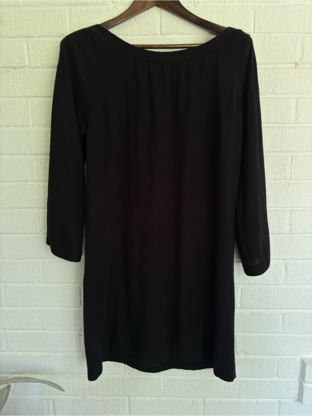 BCBGMaxAzria Black 3/4 Sleeve Shift Dress Y2K Sleeves with Holes